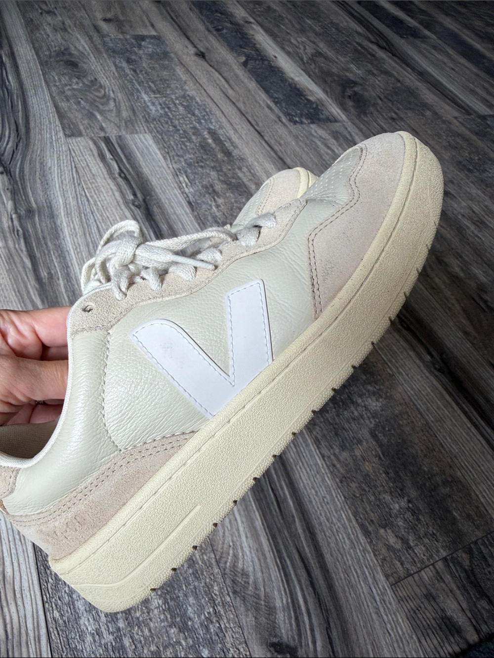 Veja Women’s Low-Top Sneakers in Cream and Beige